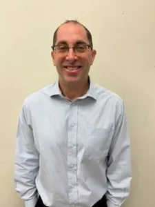 Dr. Eli Schwartz